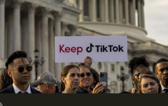Tik Tok war: US House passes bill that could ban social media giant 