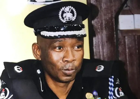 Soun commiserates with family of late DCP Gbolahan Oyedemi